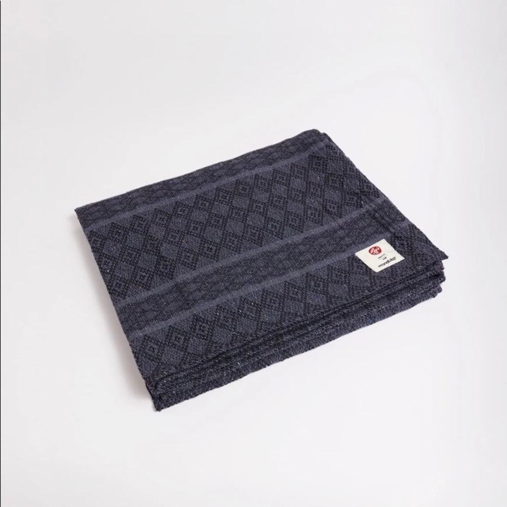 NWT Manduka Yoga Blanket